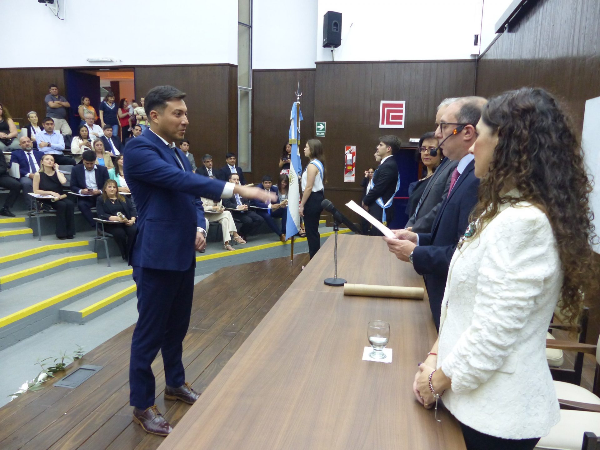 Orgullo académico: nuestra Facultad celebra a sus nuevos graduados de ...