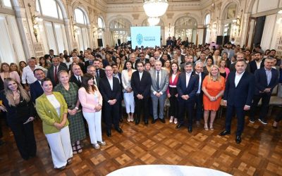 En el Salón Blanco firmamos el convenio para abrir nuevas extensiones áulicas